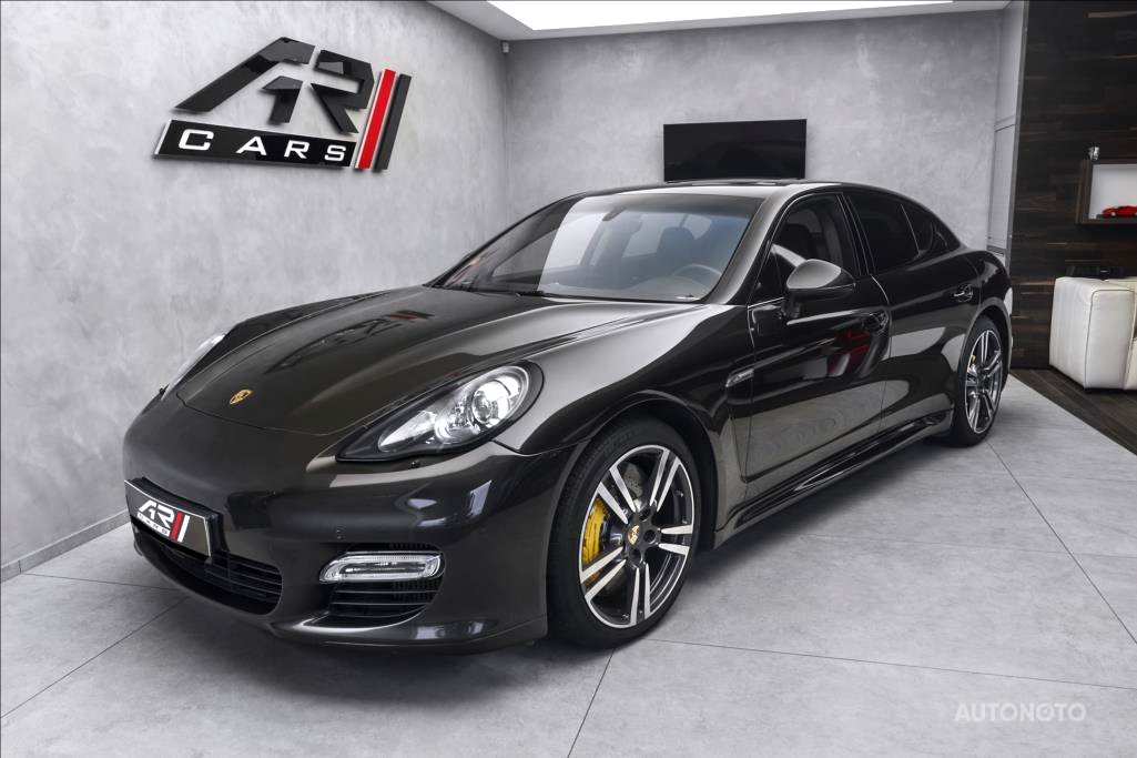 Porsche Panamera, 2012 - pohled č. 2