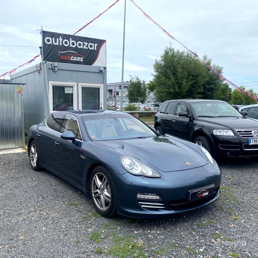 Porsche Panamera, 2011 - pohled č. 2