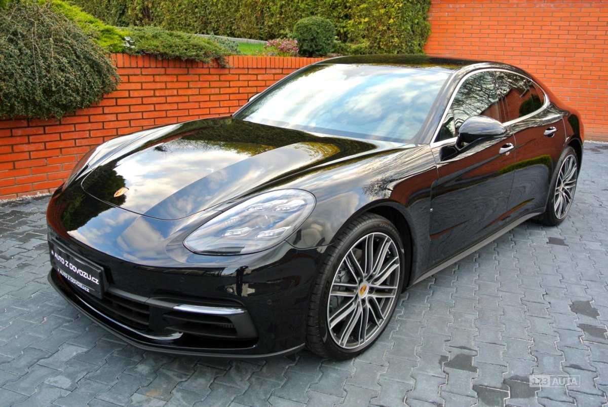 Porsche Panamera, 2017 - celkový pohled