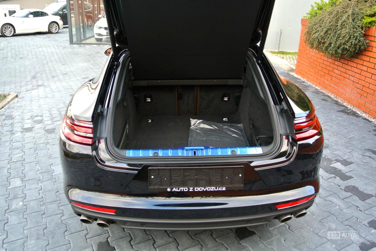 Porsche Panamera, 2017 - pohled č. 23