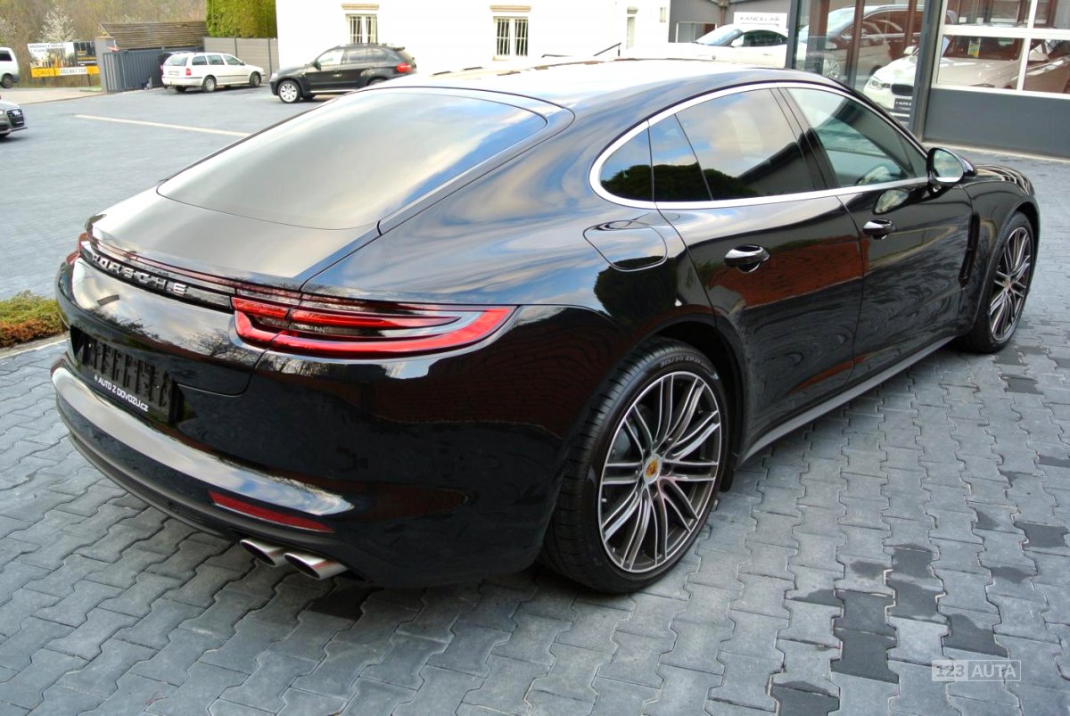 Porsche Panamera, 2017 - pohled č. 6