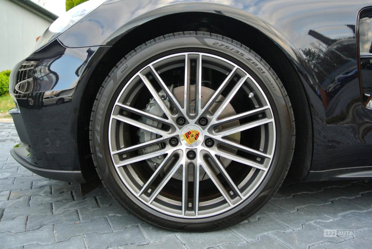 Porsche Panamera, 2017 - pohled č. 8
