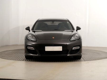 Porsche Panamera, 2011 - pohled č. 2
