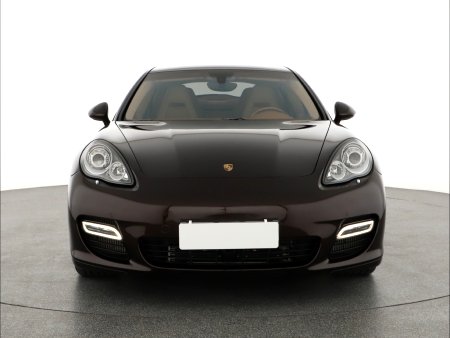 Porsche Panamera, 2010 - pohled č. 2