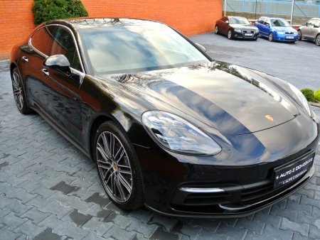 Porsche Panamera, 2017 - pohled č. 3