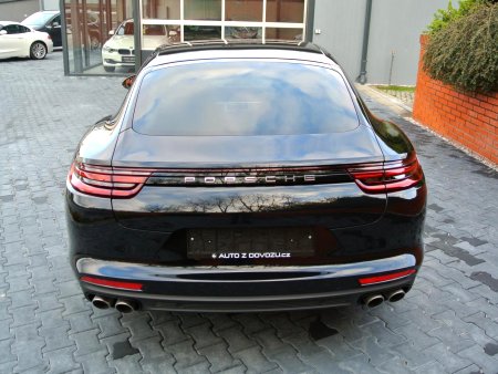 Porsche Panamera, 2017 - pohled č. 5