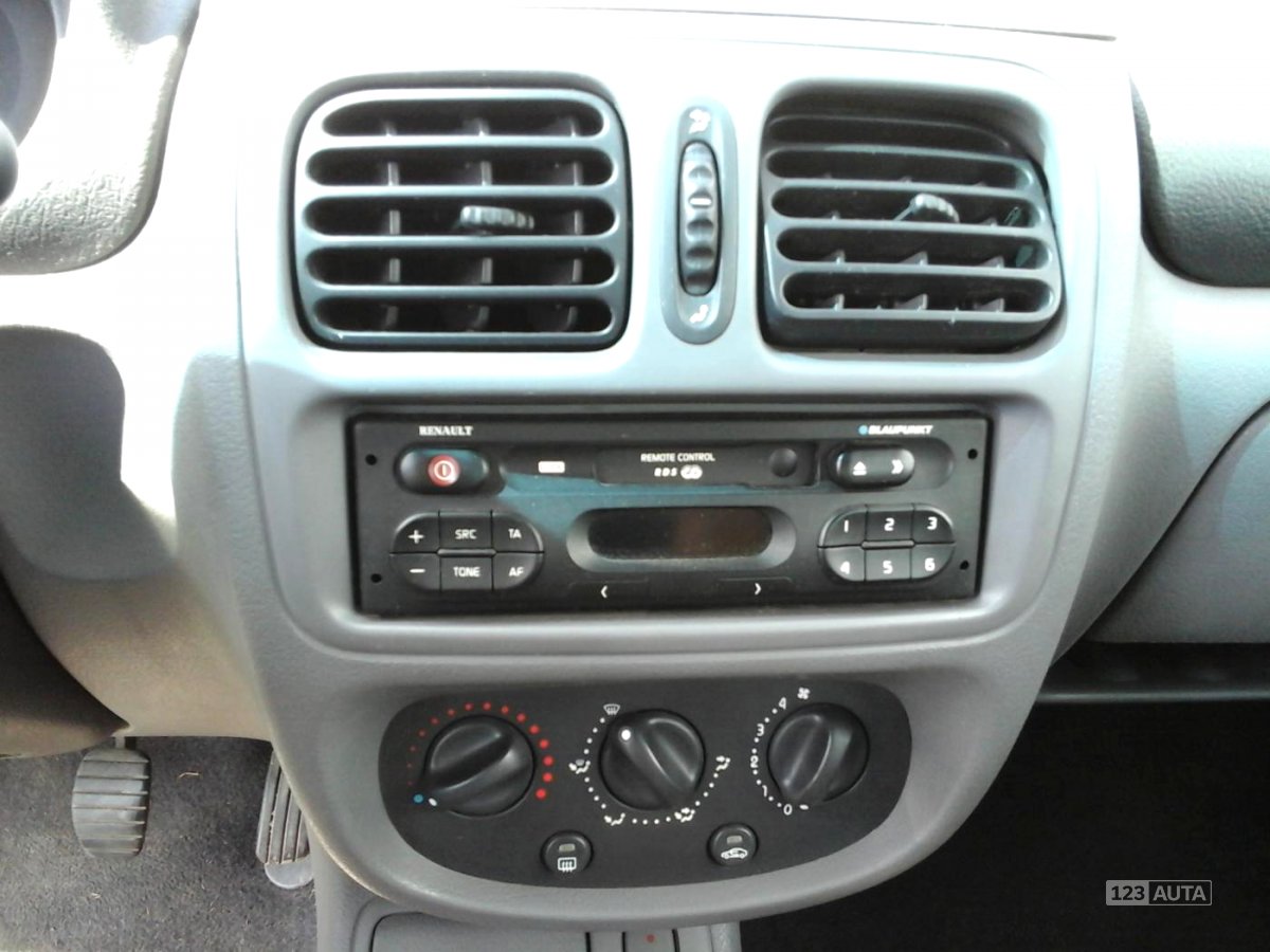 Renault Clio, 1999 - pohled č. 16