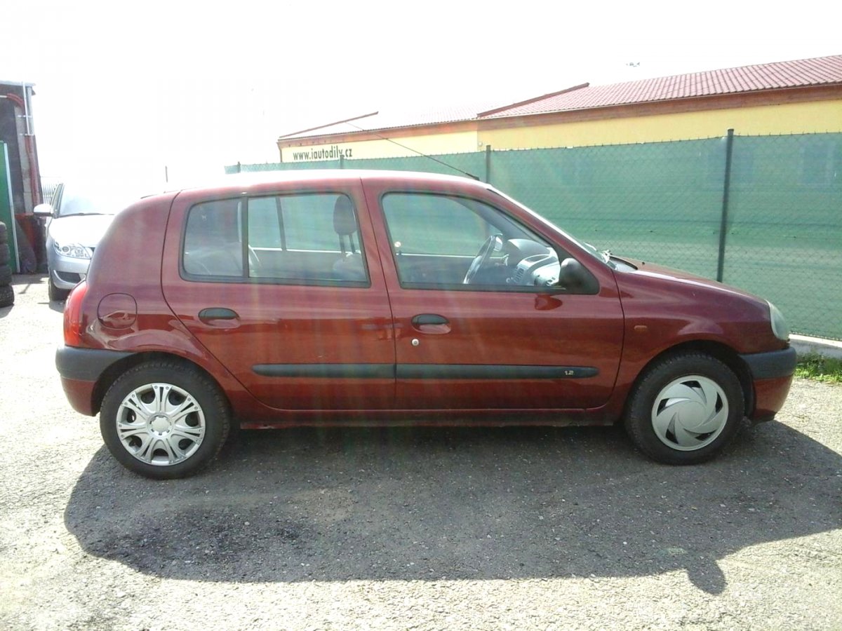 Renault Clio, 1999 - pohled č. 4