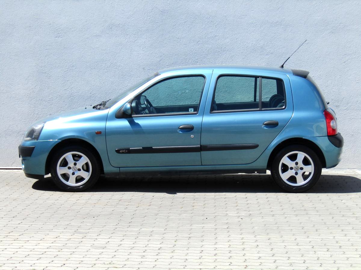 Renault Clio, 2002 - pohled č. 8