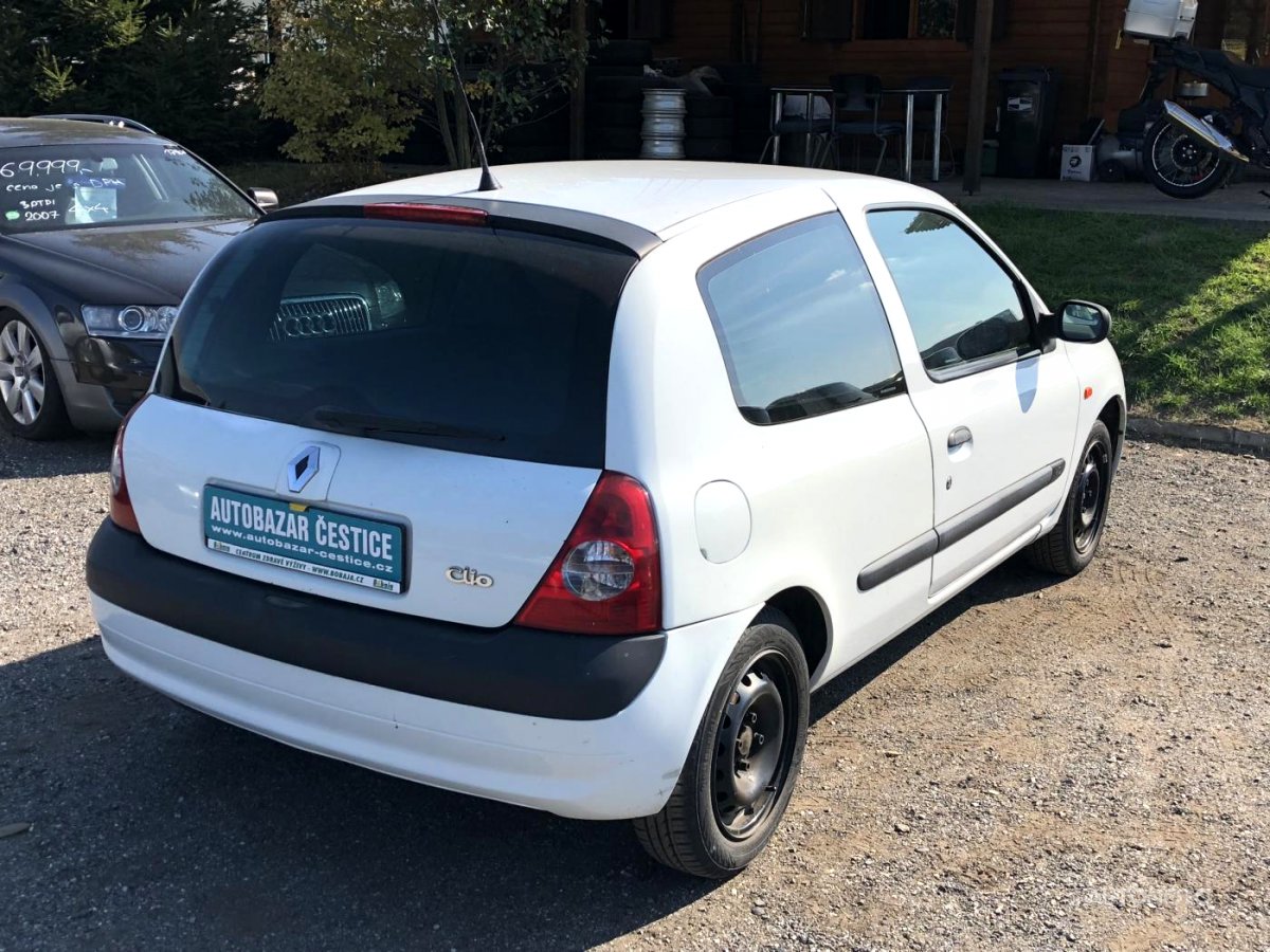 Renault Clio, 2002 - pohled č. 5