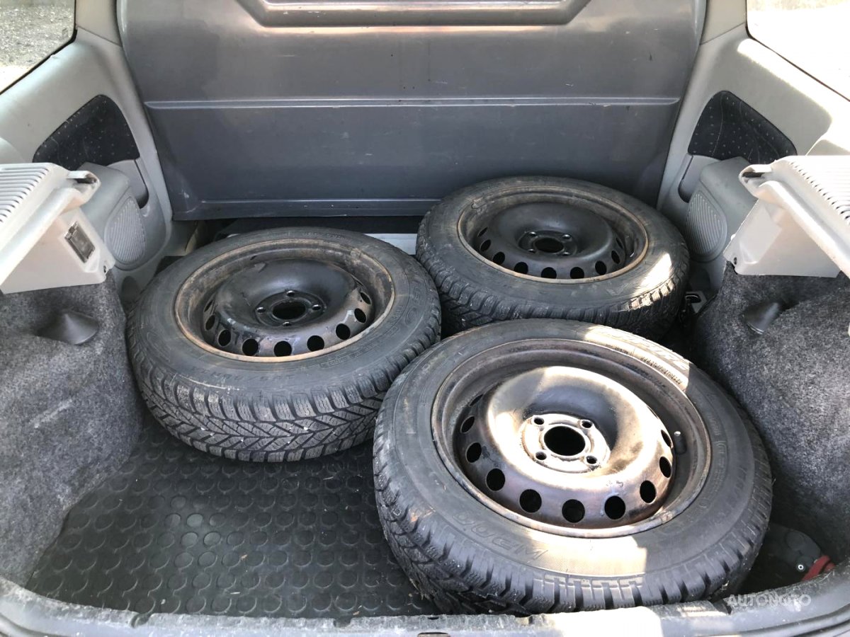 Renault Clio, 2002 - pohled č. 9