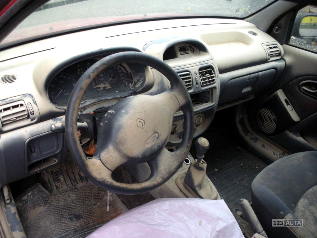 Renault Clio, 2000 - pohled č. 7