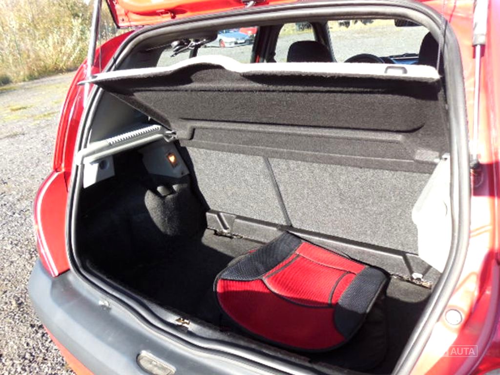 Renault Clio, 2003 - pohled č. 12