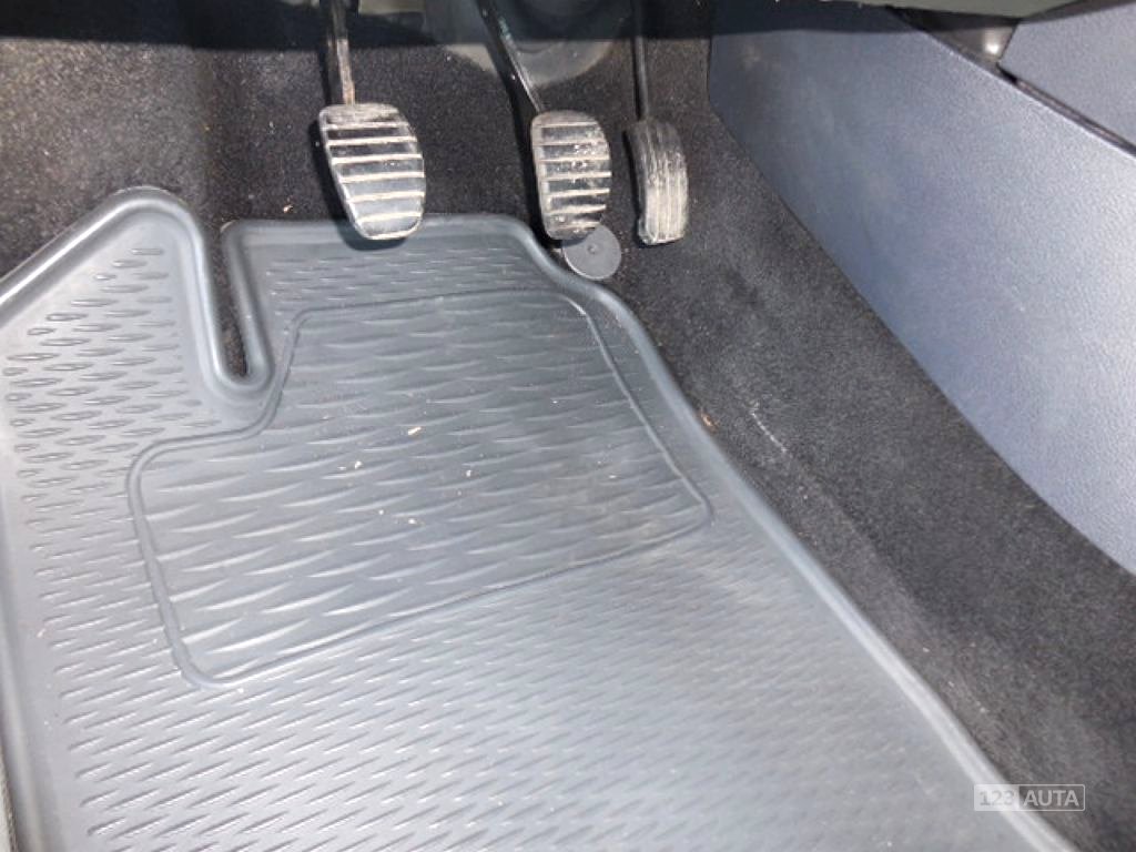 Renault Clio, 2003 - pohled č. 20