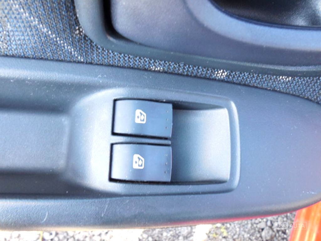 Renault Clio, 2003 - pohled č. 21