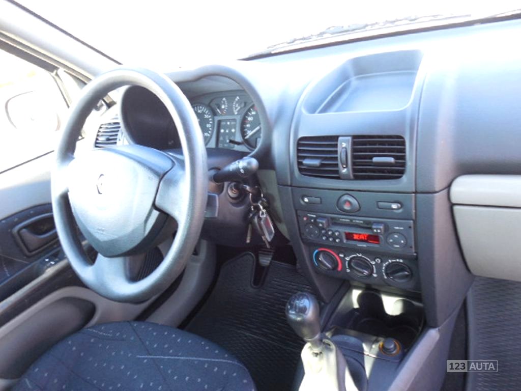 Renault Clio, 2003 - pohled č. 23