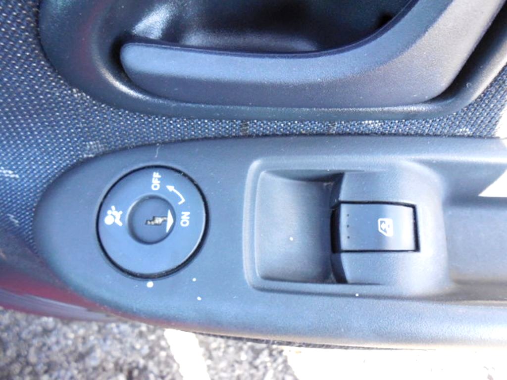 Renault Clio, 2003 - pohled č. 26