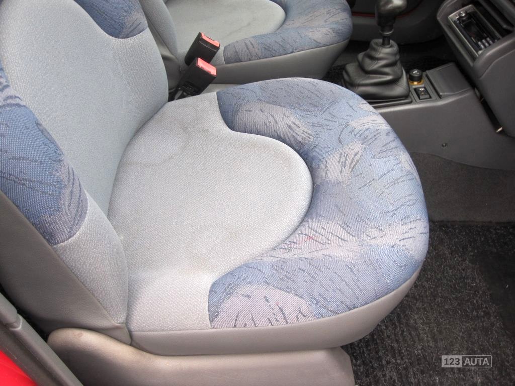 Renault Clio, 1996 - pohled č. 18