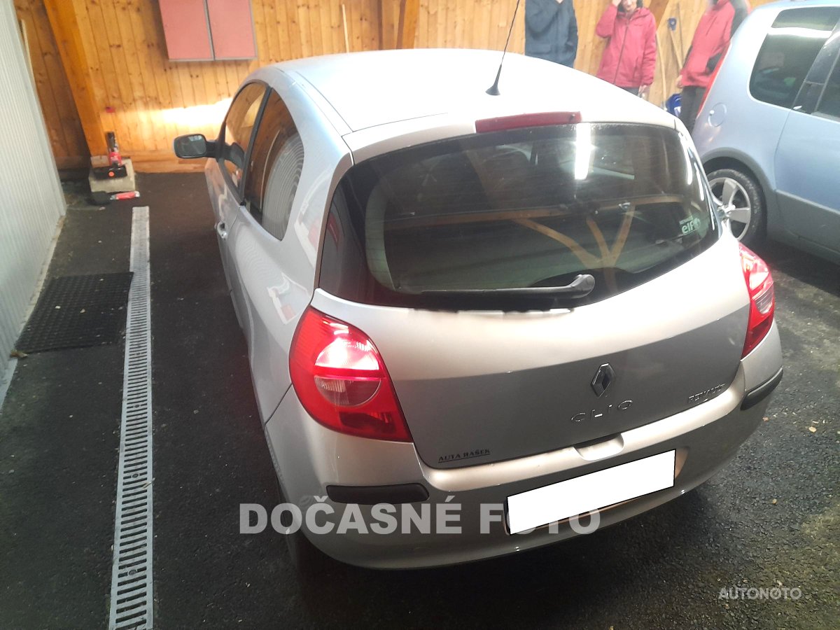 Renault Clio, 2007 - pohled č. 2