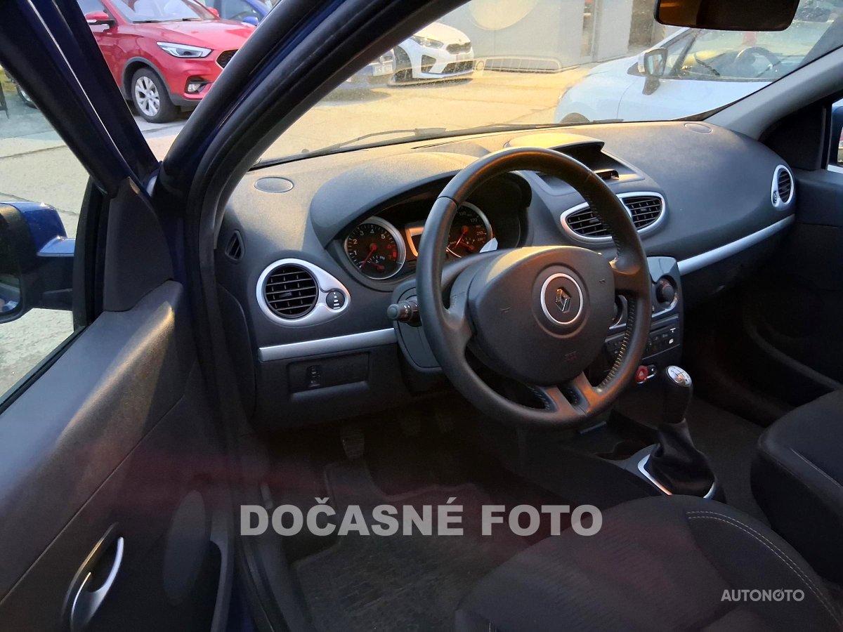Renault Clio, 2011 - pohled č. 3