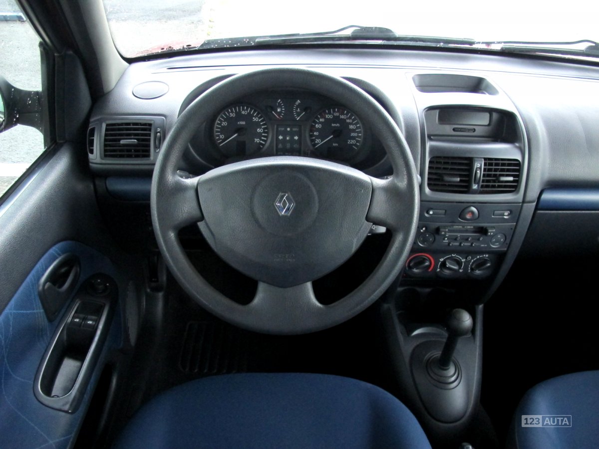 Renault Clio, 2002 - pohled č. 9