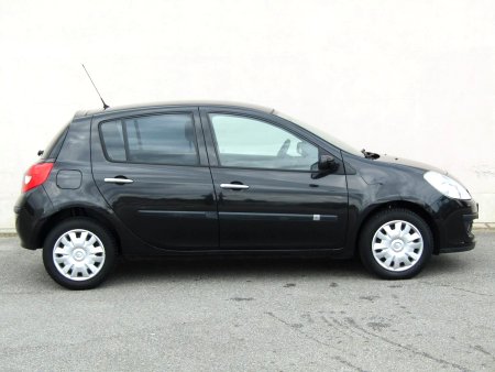 Renault Clio, 2008 - pohled č. 4