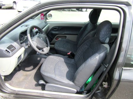 Renault Clio, 2002 - pohled č. 10