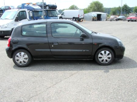 Renault Clio, 2002 - pohled č. 4