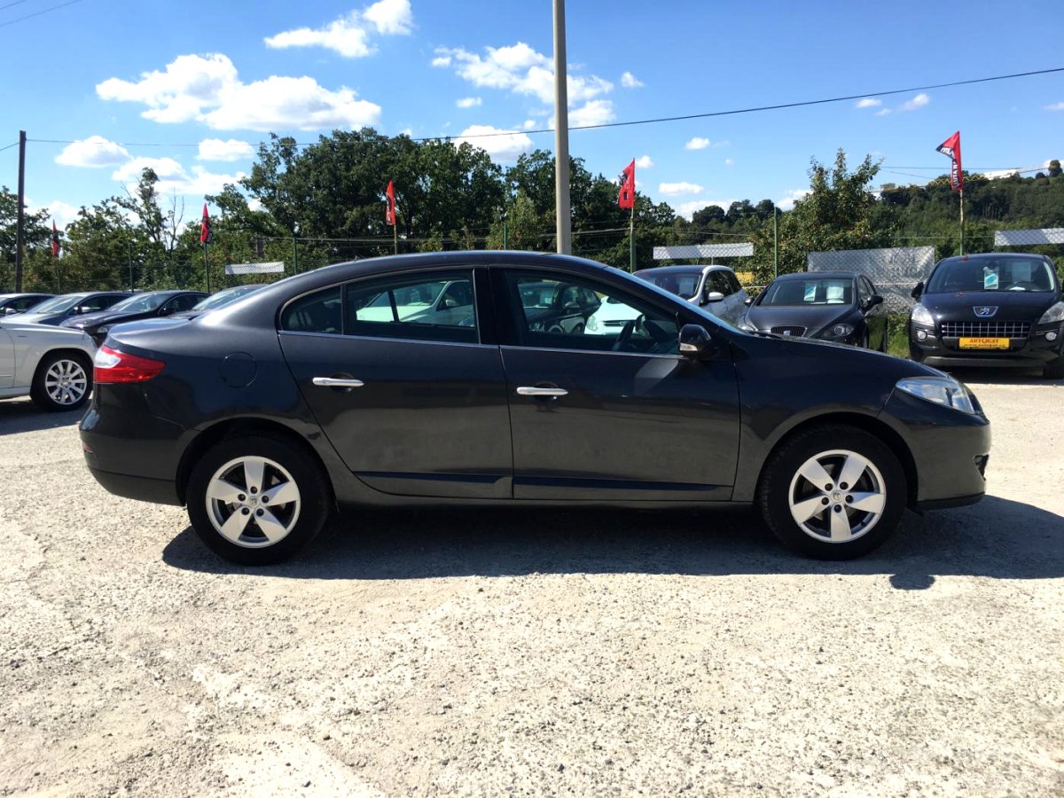 Renault Fluence, 2011 - pohled č. 2