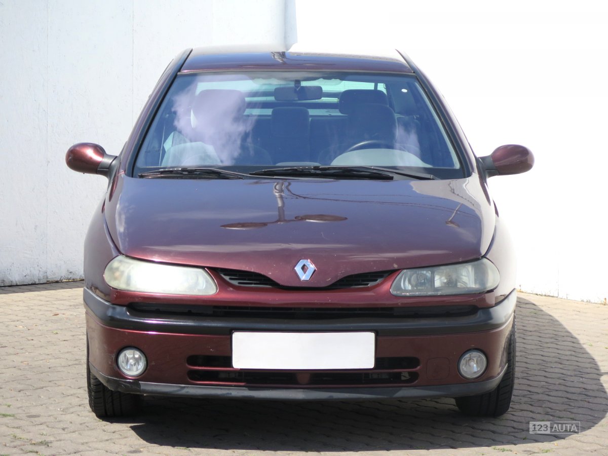Renault Laguna, 1999 - pohled č. 2