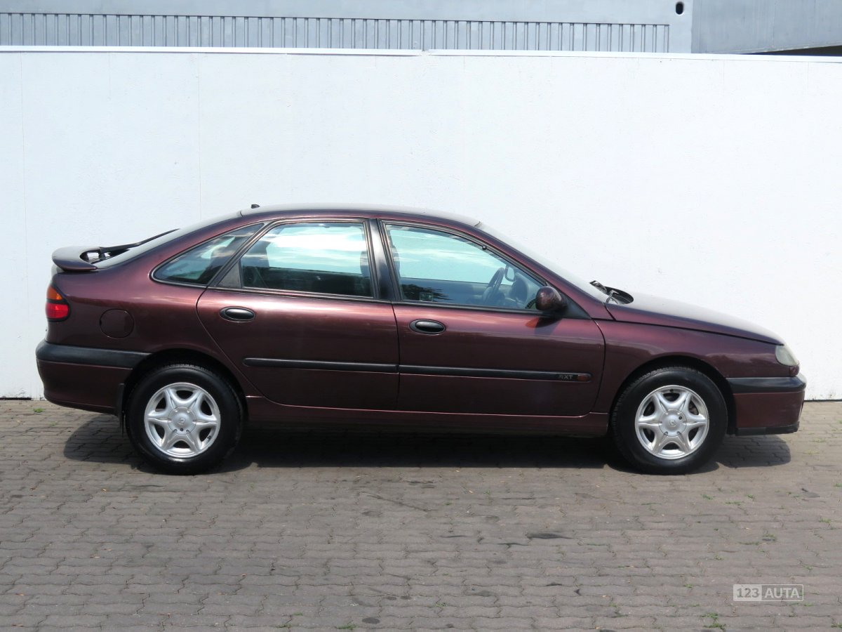 Renault Laguna, 1999 - pohled č. 8
