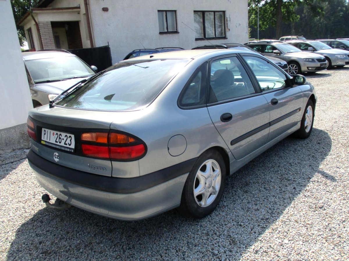 Renault Laguna, 1999 - pohled č. 6