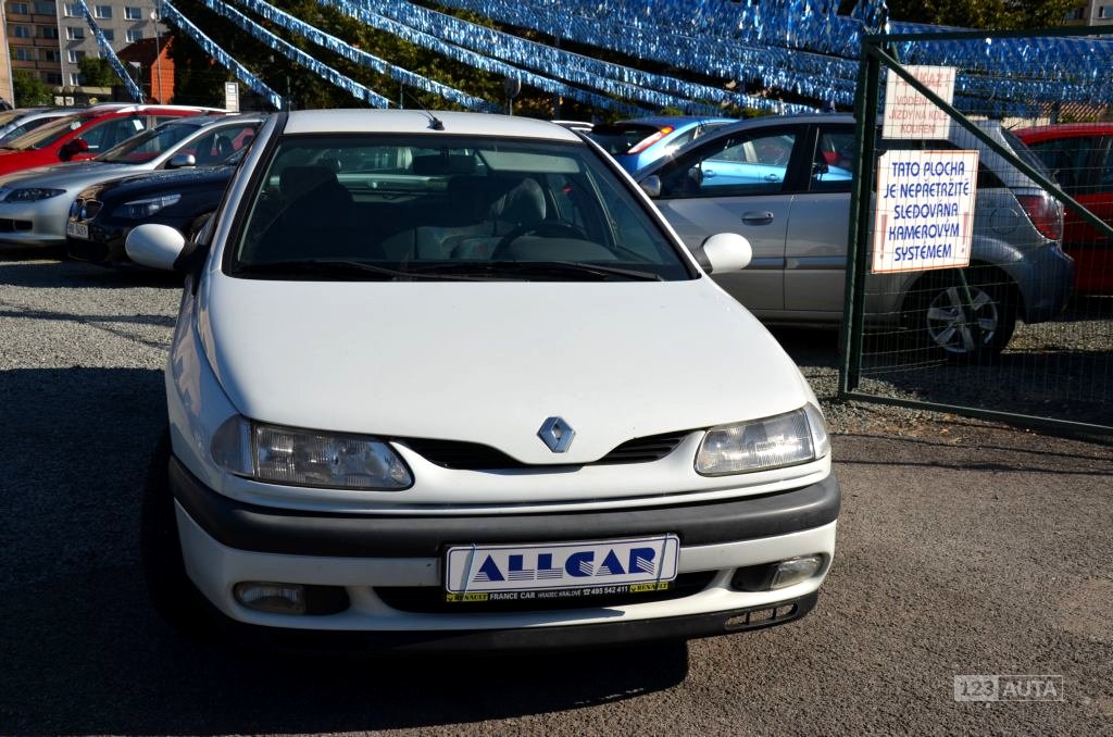 Renault Laguna, 1997 - pohled č. 7