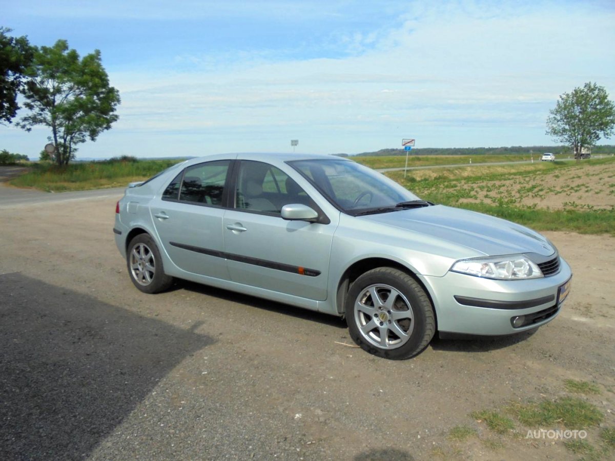 Renault Laguna, 2001 - pohled č. 3