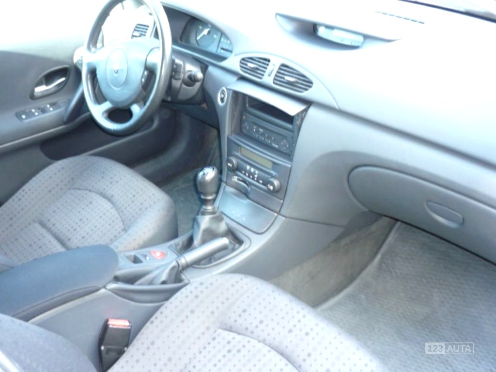 Renault Laguna, 2004 - pohled č. 15