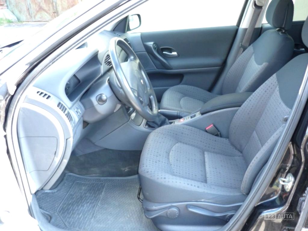 Renault Laguna, 2004 - pohled č. 9