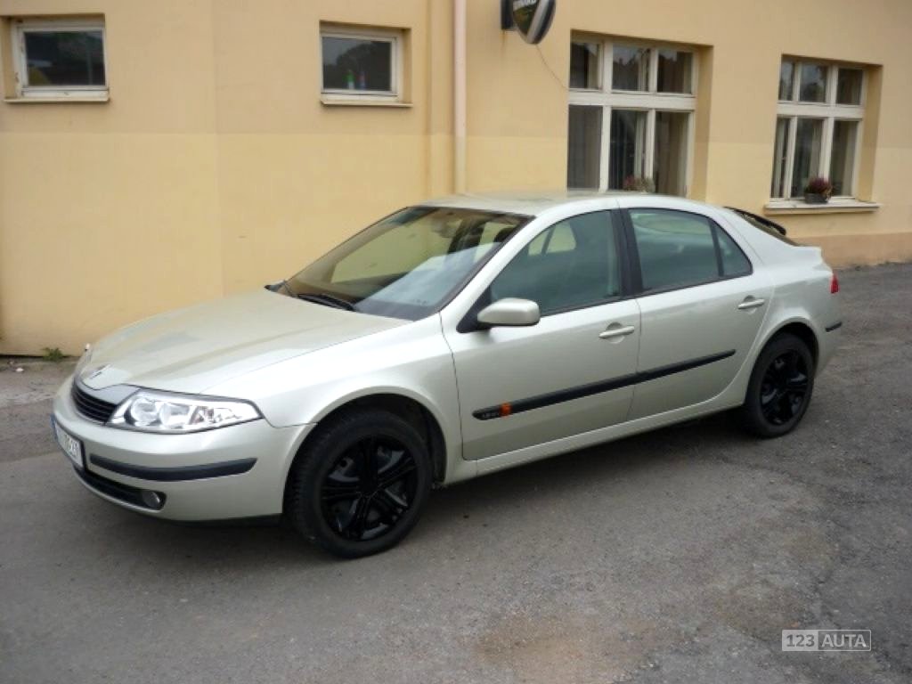 Renault Laguna, 2002 - pohled č. 3