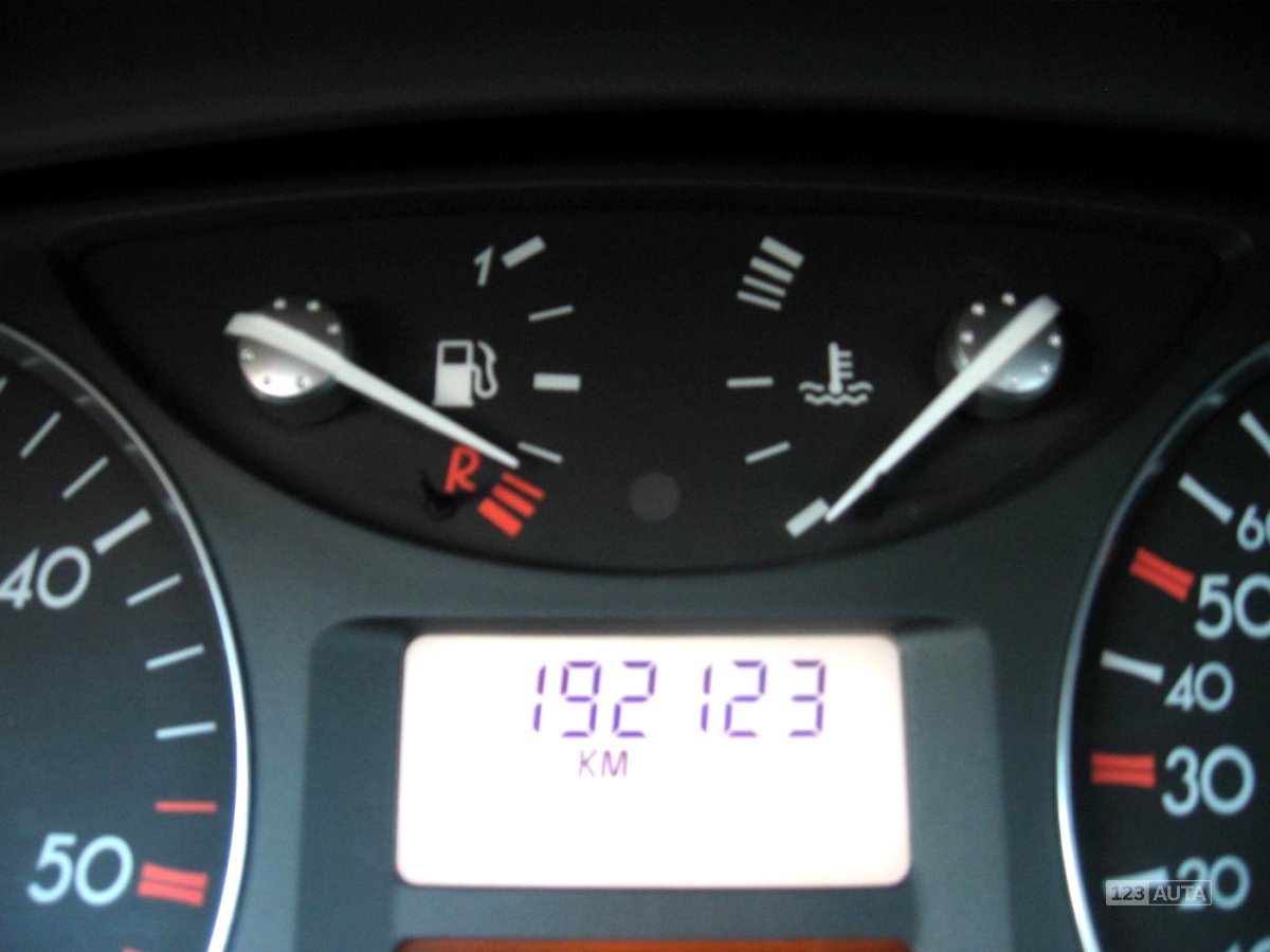 Renault Laguna, 2003 - pohled č. 11