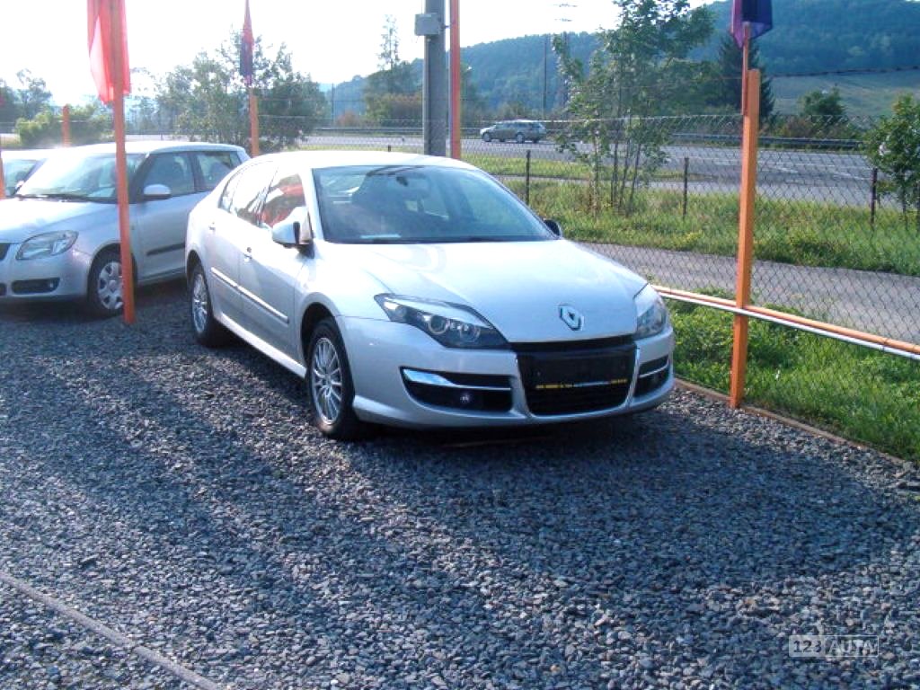 Renault Laguna, 2012 - celkový pohled