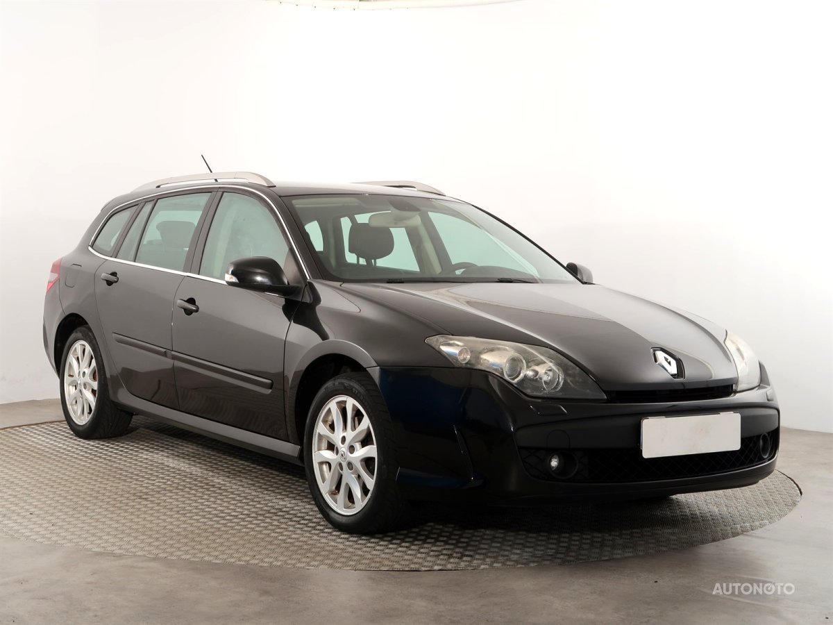 Renault Laguna, 2010 - celkový pohled