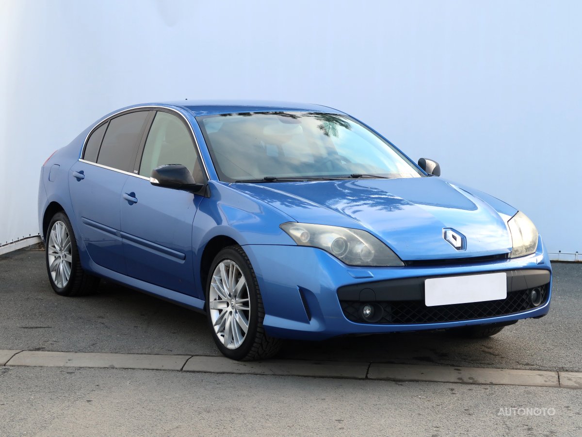 Renault Laguna, 2010 - celkový pohled