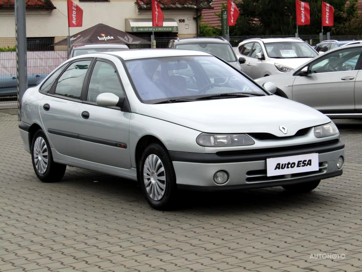 Renault Laguna, 2000 - celkový pohled