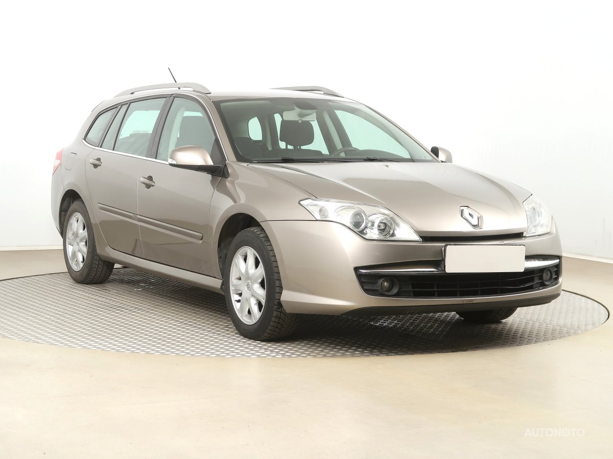 Renault Laguna, 2010 - celkový pohled