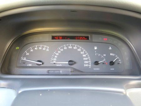 Renault Laguna, 1999 - pohled č. 10