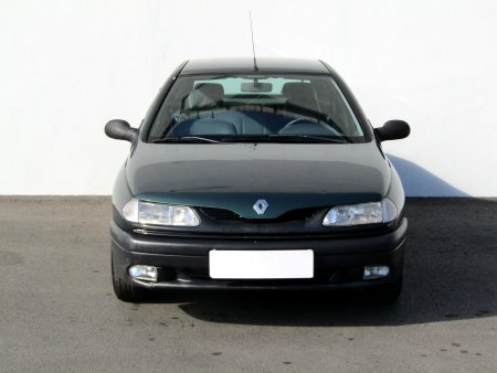 Renault Laguna, 1995 - pohled č. 2