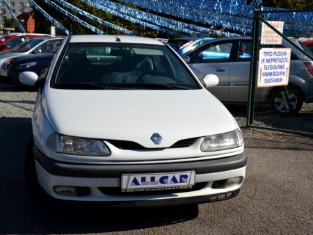 Renault Laguna, 1997 - pohled č. 7