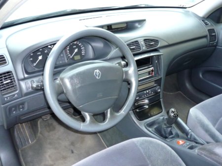 Renault Laguna, 2002 - pohled č. 10