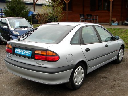Renault Laguna, 1999 - pohled č. 5