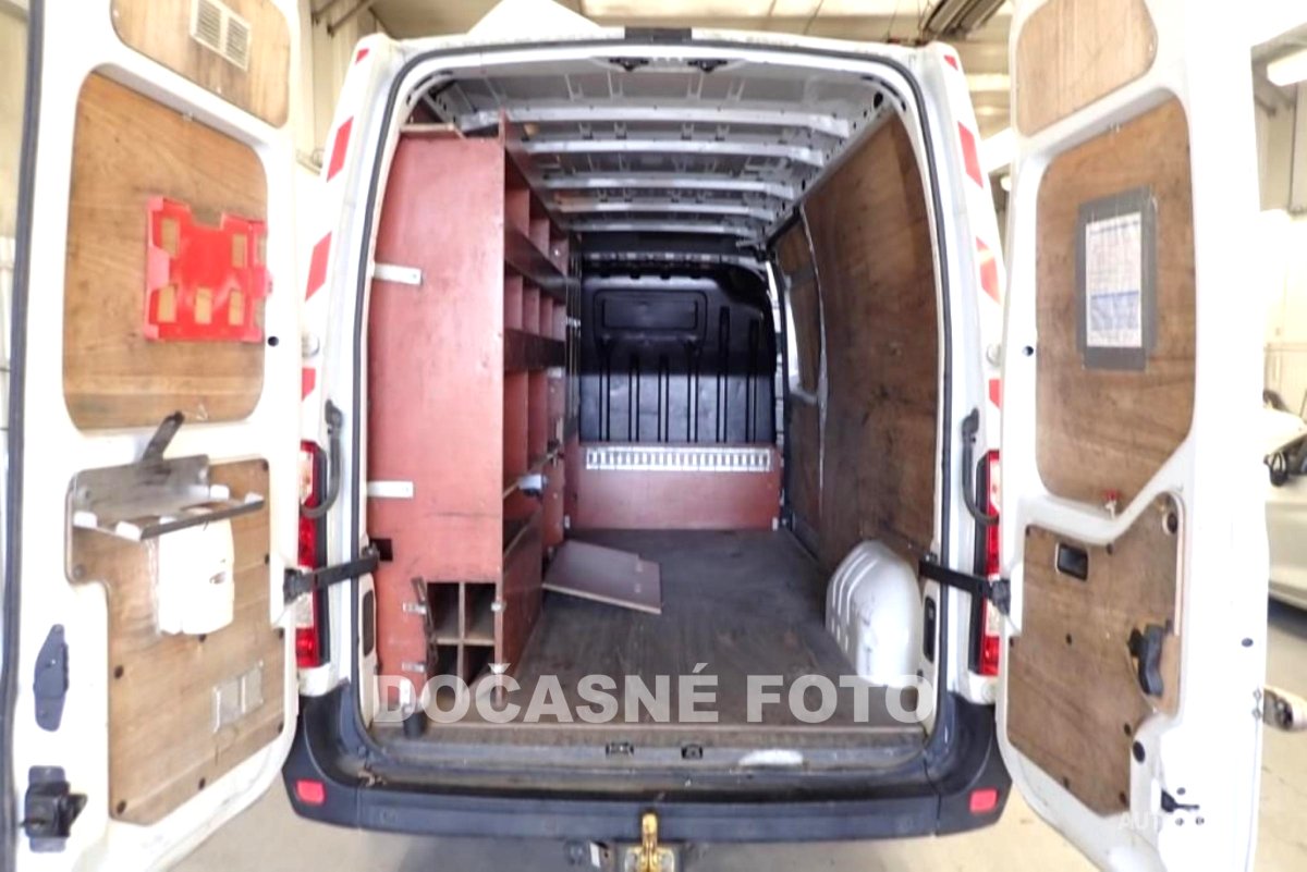 Renault Master, 2017 - pohled č. 3