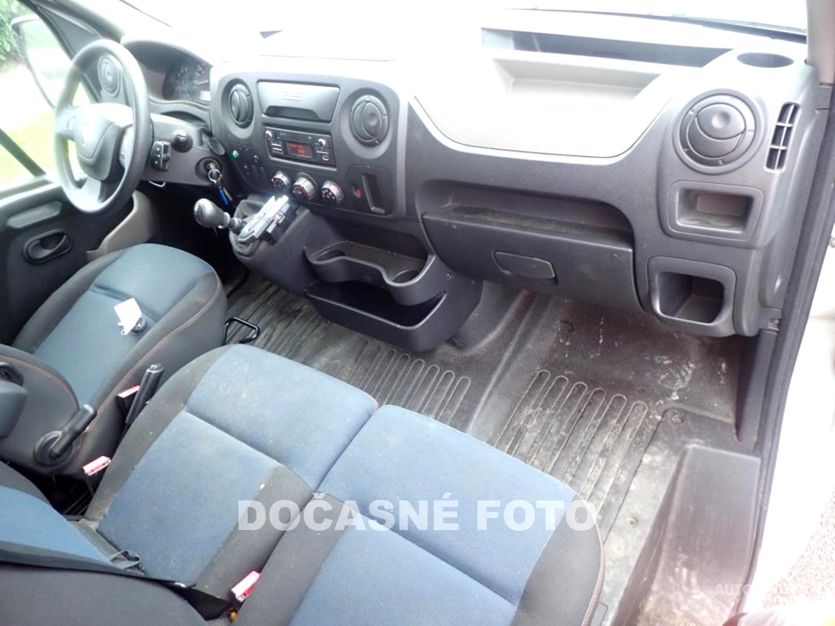 Renault Master, 2016 - pohled č. 3